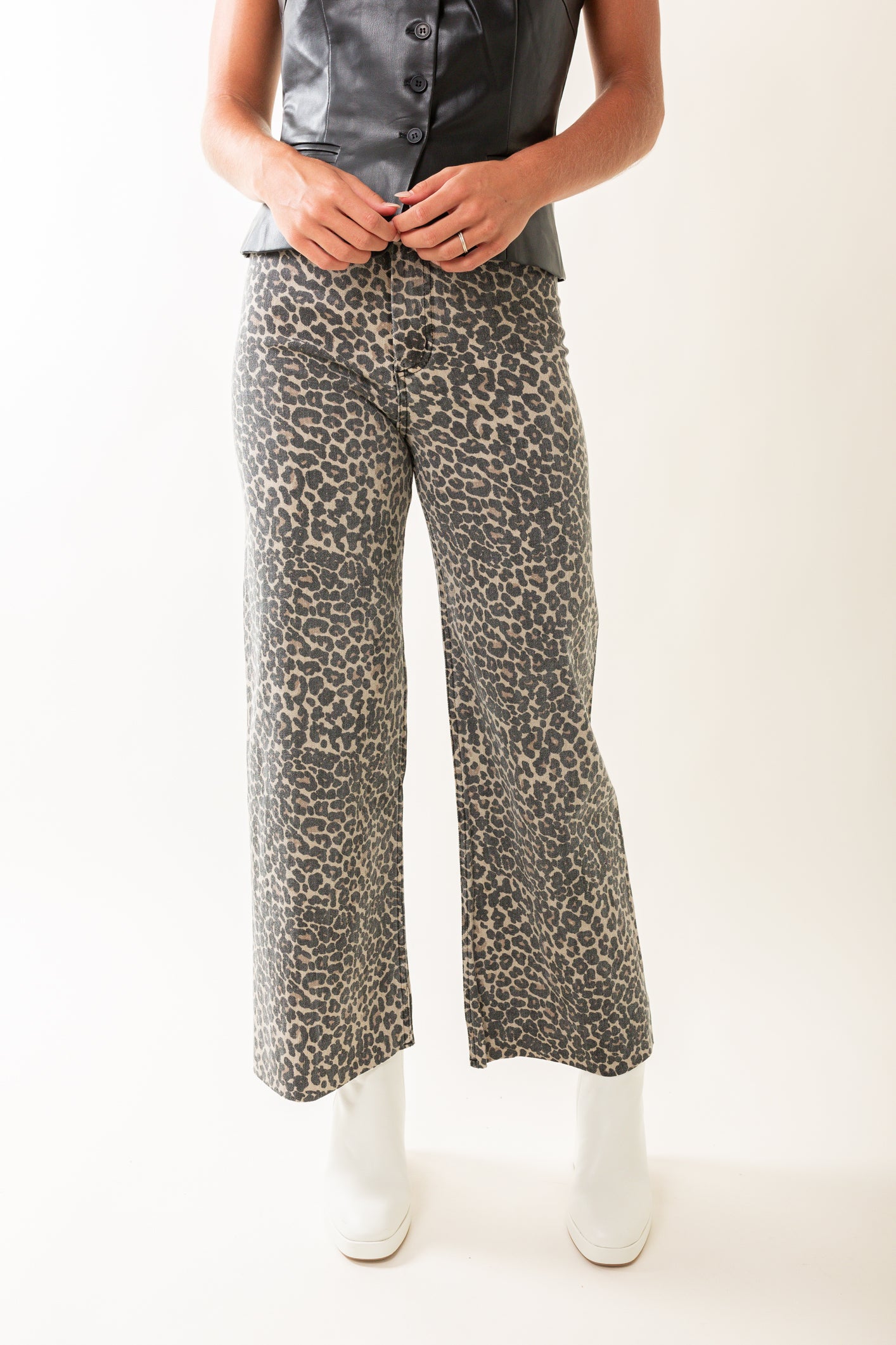 Pants – II Brunettes